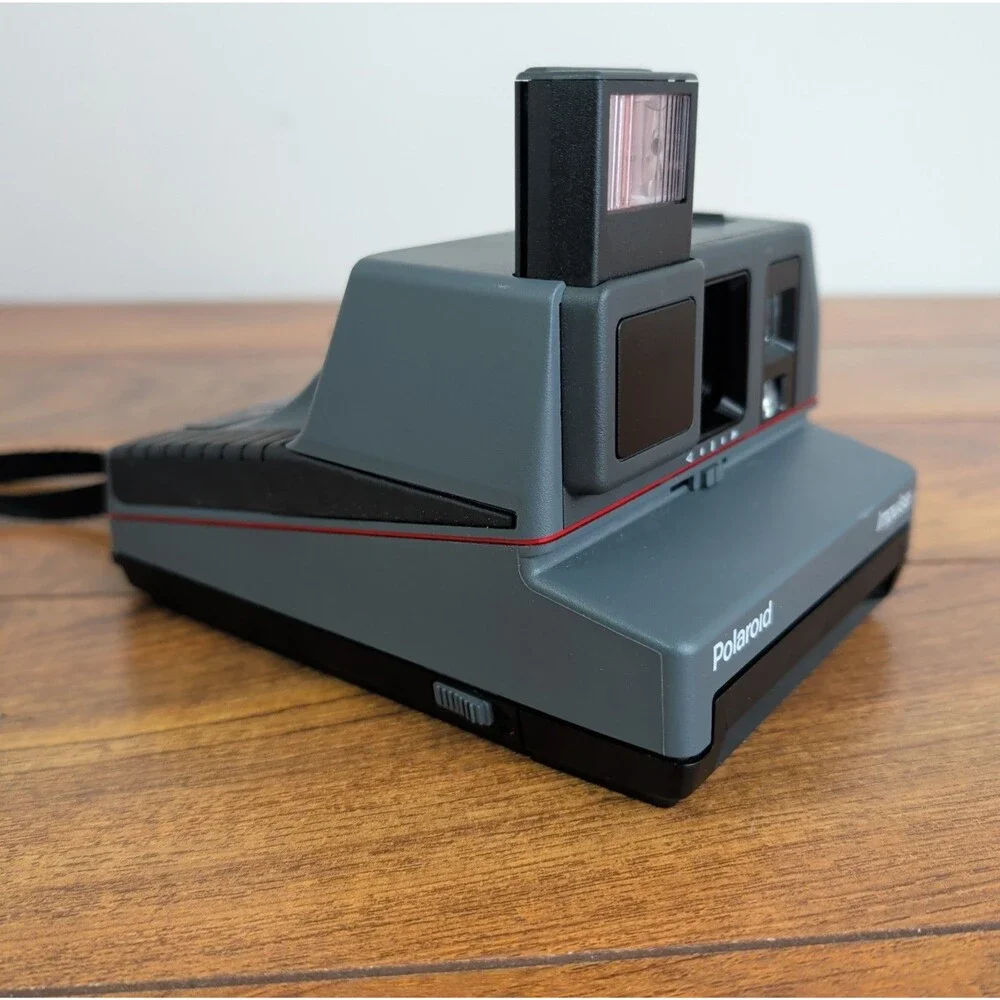 Polaroid Impulse Instant Film Camera 600 With Strap Great Condition Un-Tested